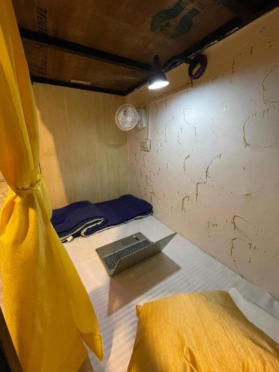 Travel Monkey Hostel Агра Экстерьер фото
